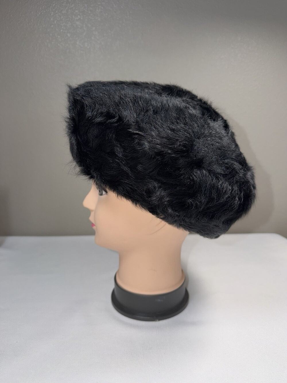Eric Javits Black Genuine 100% Italian Lamb Fur Persian Beret Hat Vintage Rare